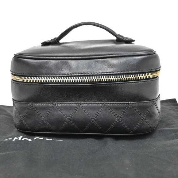 CHANEL Handbags - CHANEL CC Logo Bicolore Vanity Hand Bag Leather Black GHW Vintage 70KB285